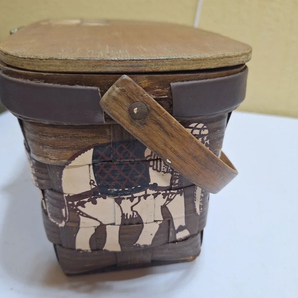 Vintage Caro-Nan Style Woven Wood Basket Purse Elephant Box Handbag Wooden Picni
